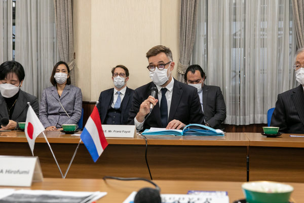 ルクセンブルク貿易投資事務所:式典撮影(2022/11/30)の事例写真