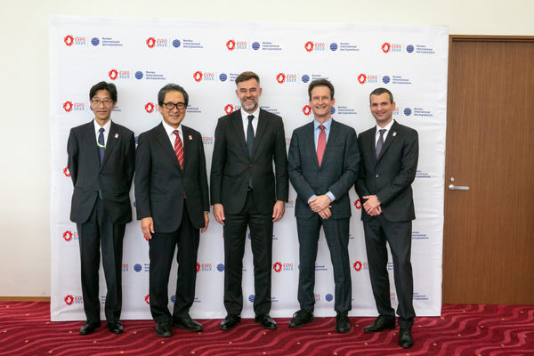 ルクセンブルク貿易投資事務所:式典撮影(2022/11/30)の事例写真