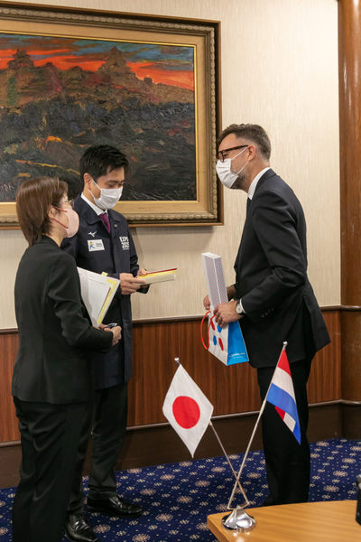 ルクセンブルク貿易投資事務所:式典撮影(2022/11/30)の事例写真