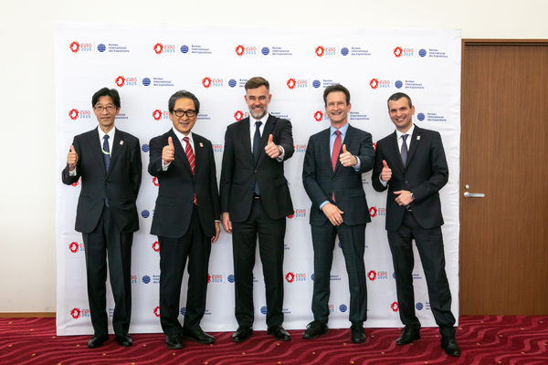 ルクセンブルク貿易投資事務所:式典撮影(2022/11/30)の事例写真