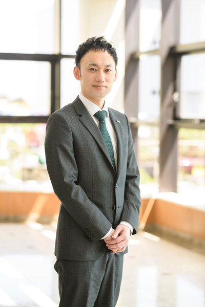 一丸ファルコス株式会社:企業案内用(集合写真)撮影(2023/04/17)の事例写真