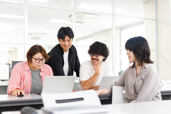 株式会社キャム:ビジネスプロフィール撮影(2024/10/03)の事例写真