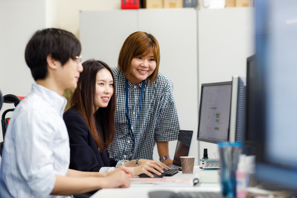 株式会社キャム:ビジネスプロフィール撮影(2024/10/03)の事例写真